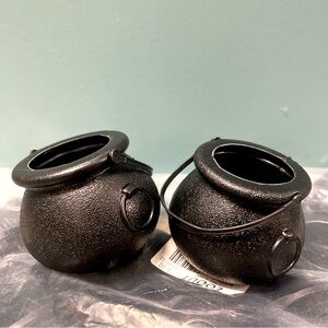 Black plastic Cauldrons - 15 pcs